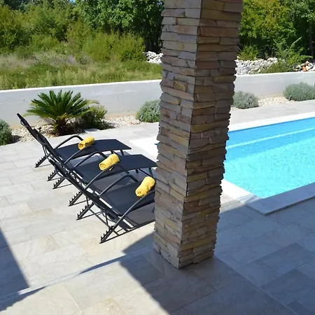 Gloria Blue 1 * Malinska