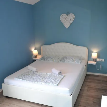 Apartment Gloria Blue 1 Malinska