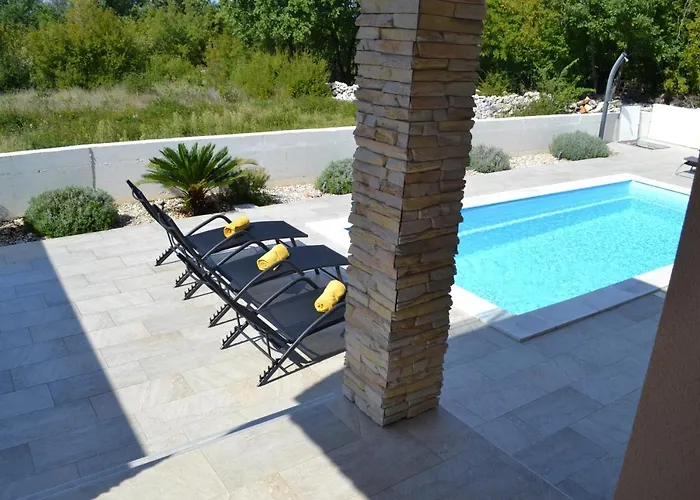 Gloria Blue 1 * Malinska