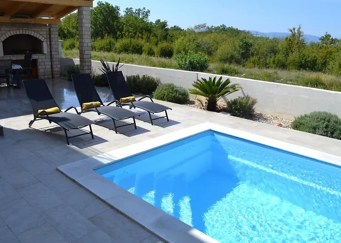 Gloria Blue 1 * Malinska